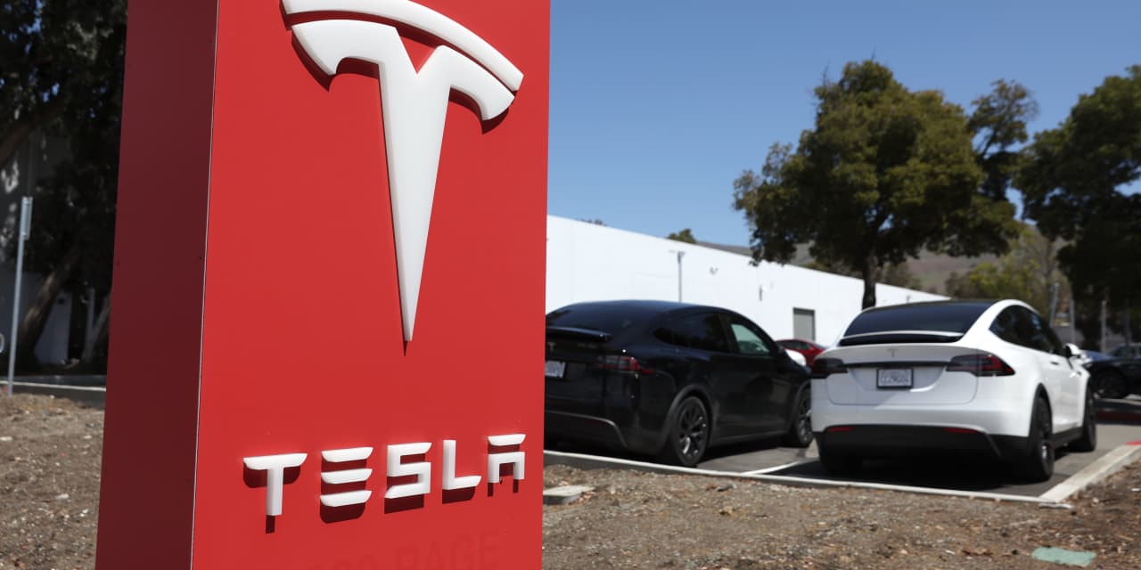 #: Tesla stock’s very bad week gets worse after the allegations against Musk