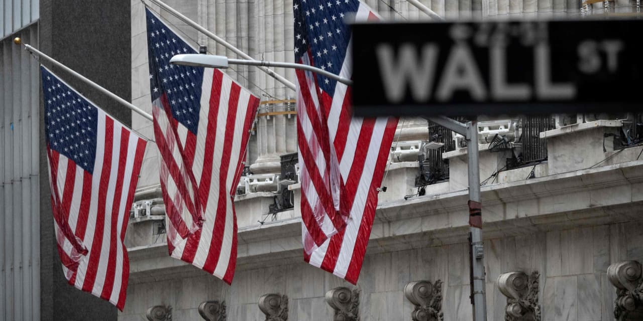 FA Center: Red stock, blue stock — MAGA Republicans and liberal Democrats are taking their politics to Wall Street thumbnail