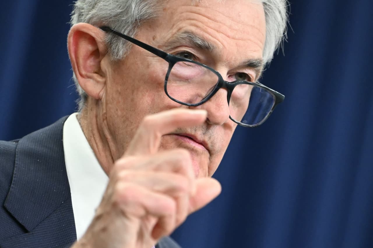 Bond-market investors look to Fed minutes for a crucial rate clue