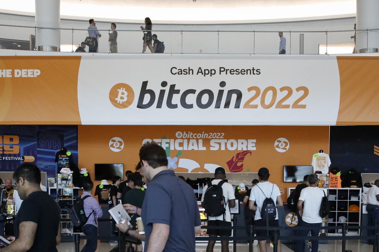 Roaring 20s. Dotcom. Bitcoin crash is among the biggest of all time, says  BofA - MarketWatch