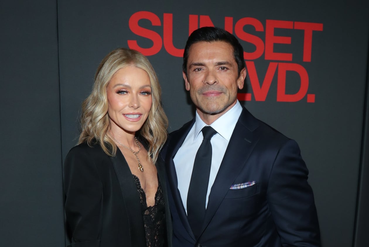 We live well together': Kelly Ripa and Mark Consuelos show off their $27  million NYC townhouse - MarketWatch