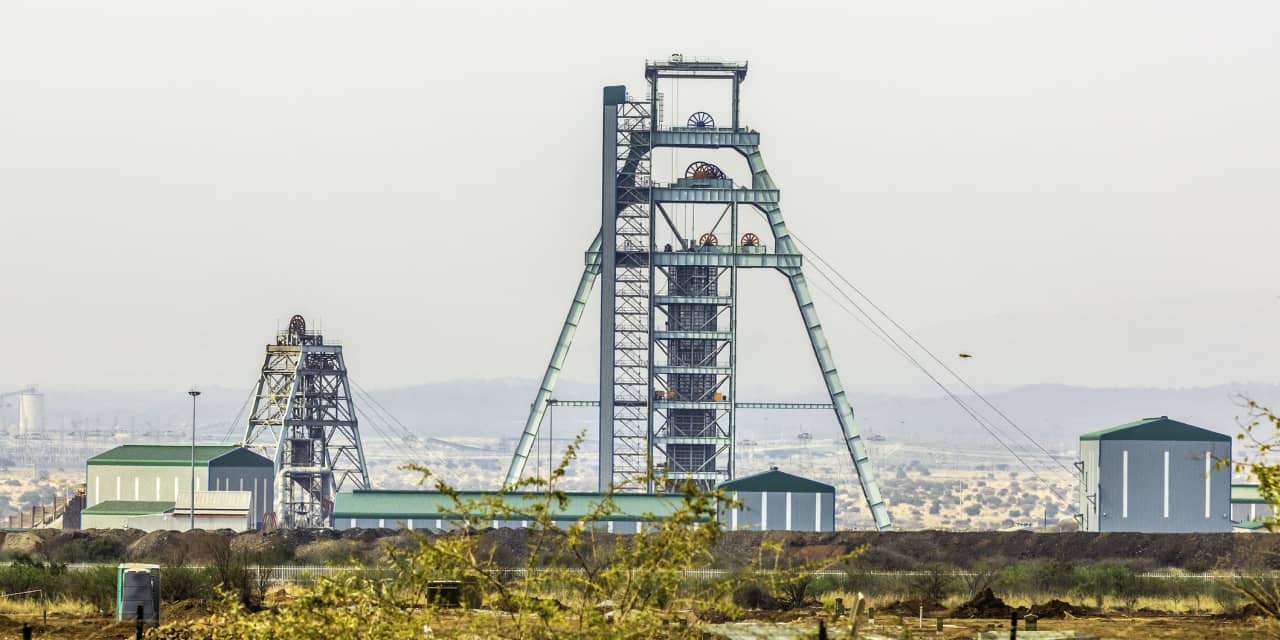 Elevator drops 650 feet at a platinum mine in South Africa, killing 11 workers and injuring 75