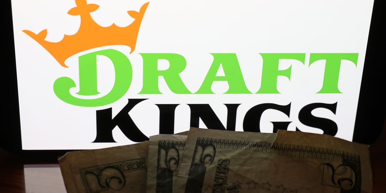 Why DraftKings made $8 million and BetMGM lost nearly $5 million on Super Bowl bets in New York