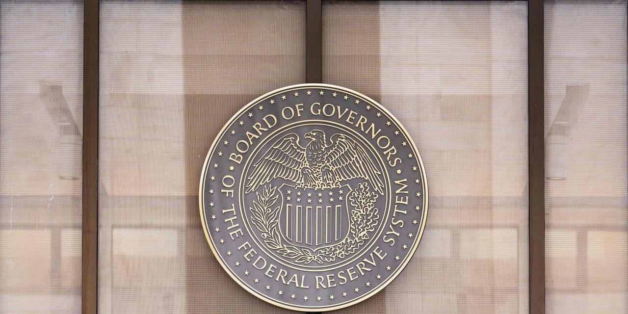 Dow surges 900 points, books best day since 2020, after Fed takes 3/4-point rate hikes off table