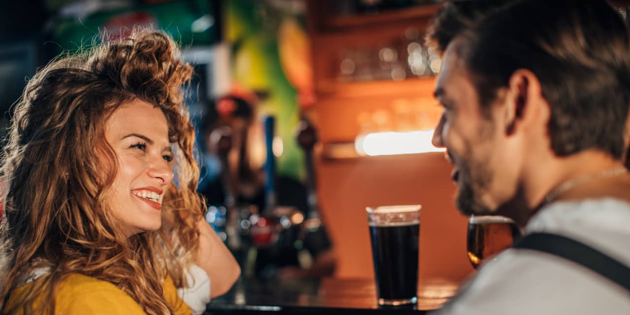 I have a 9-to-5 job and started dating a bartender. Can I have a future with someone who works nights?