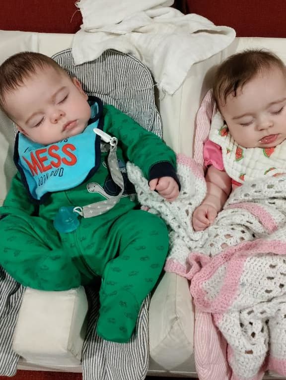 “It’s pure panic”: Florida parents of twins spent more than 4 hours driving to find infant formula