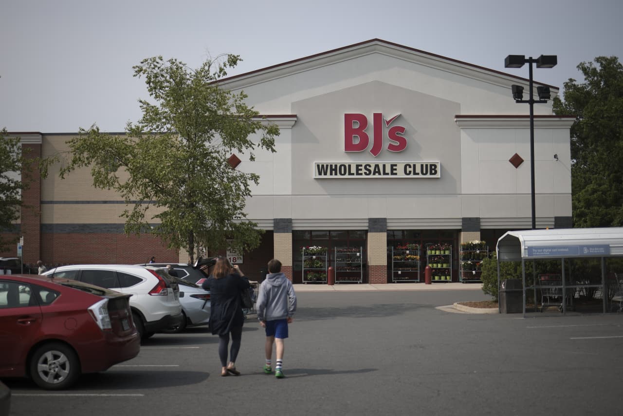 BJ's Wholesale's stock falls as lower inflation leads to same