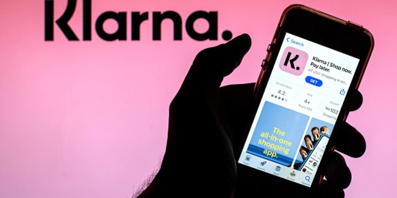 Klarna looks for new funds after valuation plunges to $30 billion