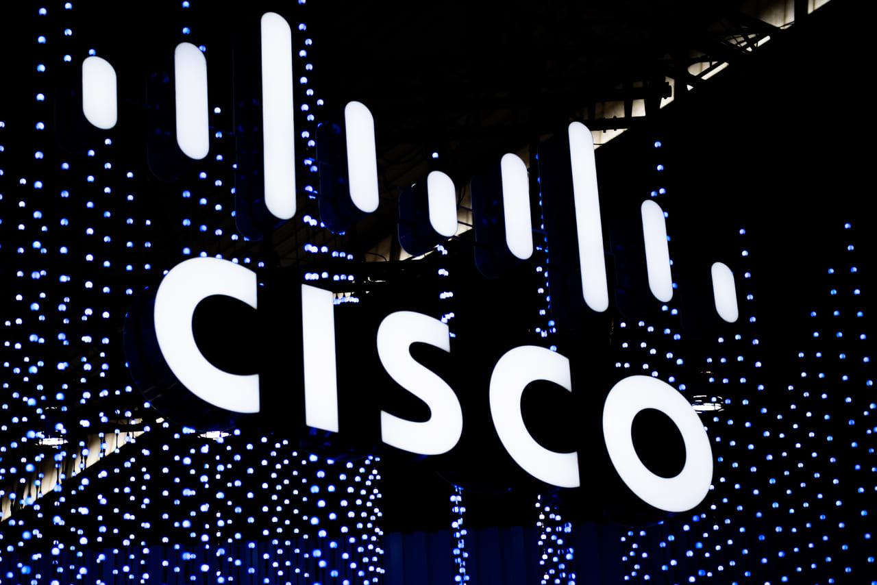 Cisco’s stock rises as demand stabilizes and revenue outlook impresses