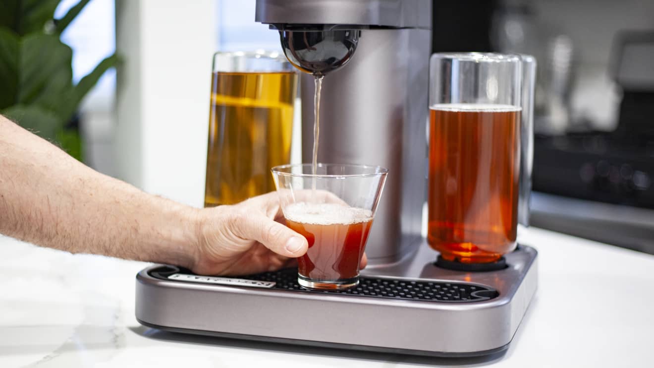 #Weekend Sip: Review: Is this $370 Bartesian cocktail-making machine worth the expense?