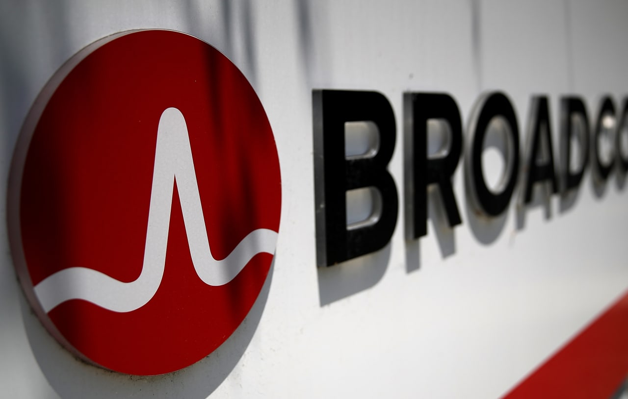 A medida que las acciones de Broadcom se venden, los alcistas dicen que puedes conseguir este juego de IA superior a bajo precio