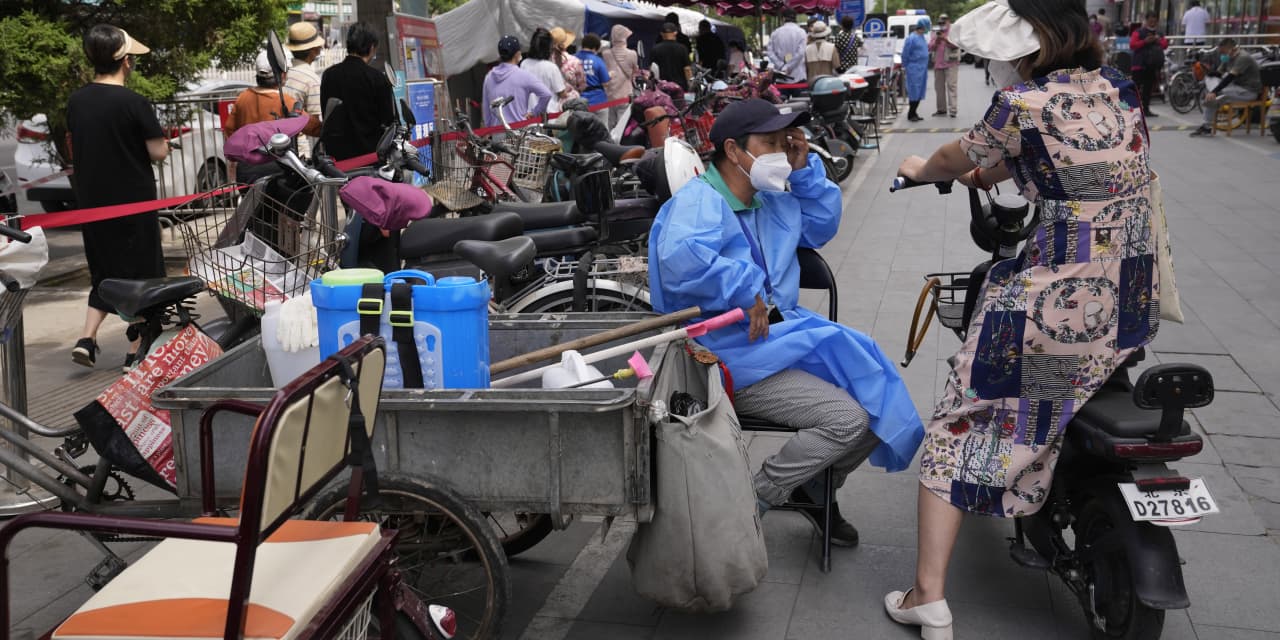 Shanghai moves toward ending 2-month COVID-19 lockdown
