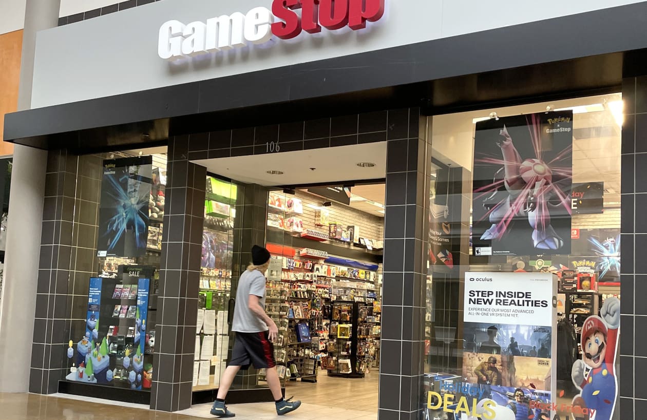 Why GameStop is trying to be the next MicroStrategy with its bitcoin move -  MarketWatch