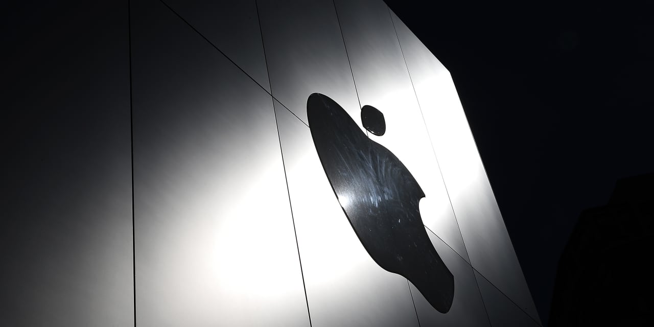 Apple downsizes, delays its autonomous car plans: report