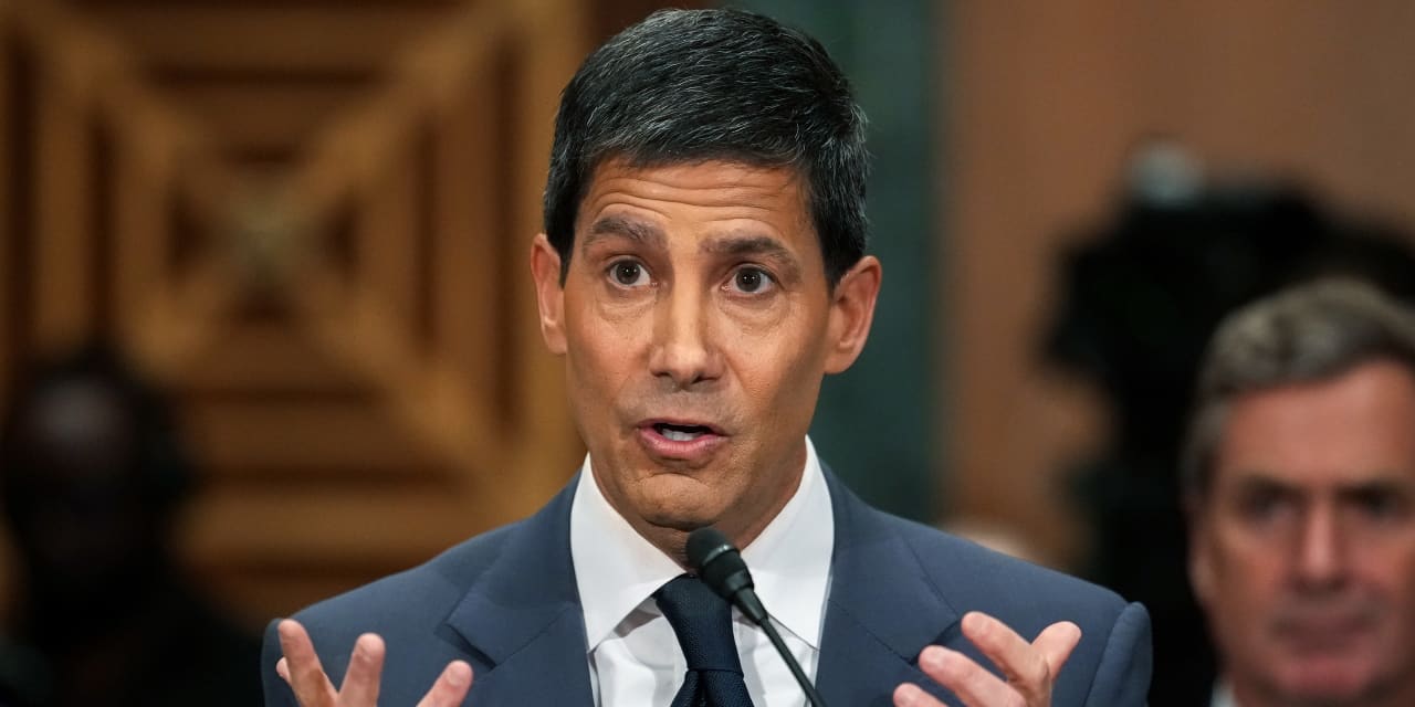 Kevin Warsh will be the first Fed chair sworn in at the White House in almost 40 years