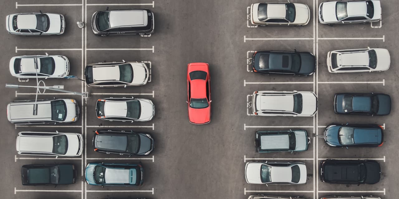 How does a car park itself, and which models offer self-parking?
