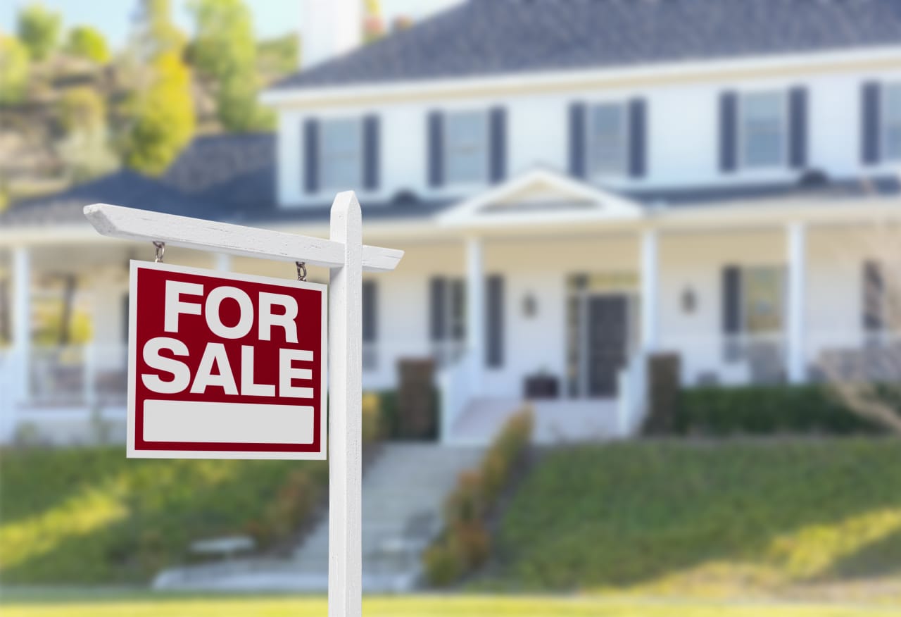 How the Realtors’ commission settlement affects people looking to buy and sell their homes