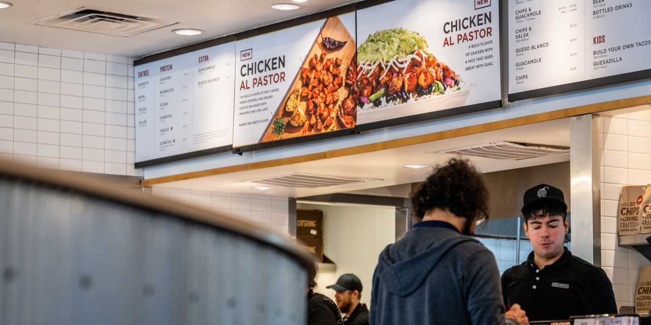 Tariffs and GLP-1s are keeping people from dining out. An analyst tries to find the positives.
