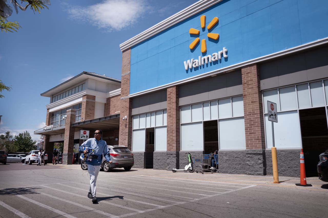 Gen Z demands bigger bargains — driving gains for discounters like Walmart and Ross
