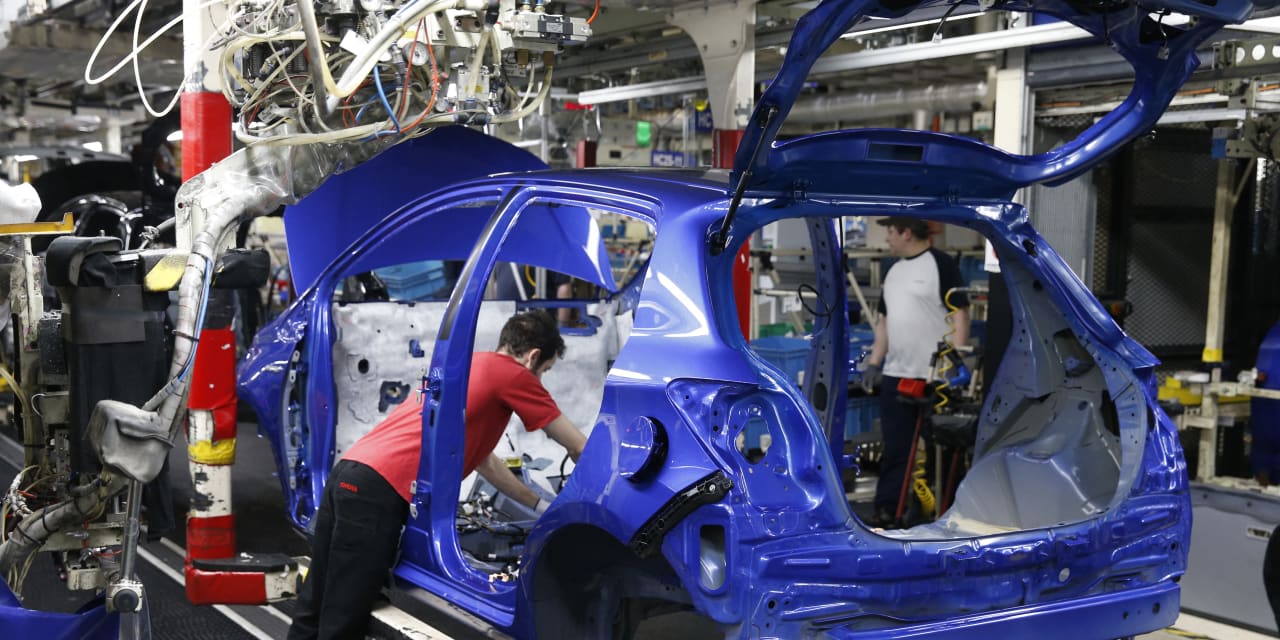 U.S. manufacturers keep on trucking despite a road littered with obstacles
