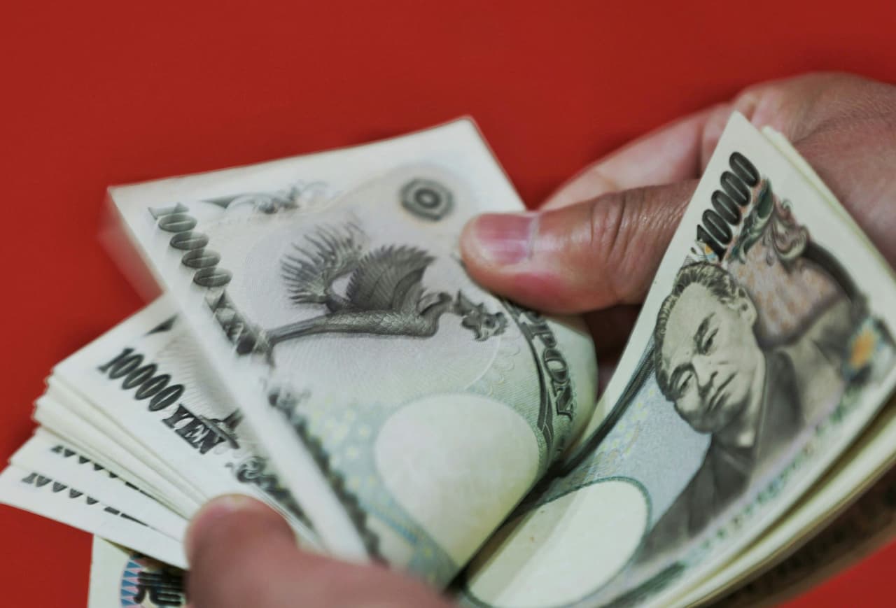 Why one economist fears the Japanese yen could be headed for a  destabilizing downward spiral - MarketWatch