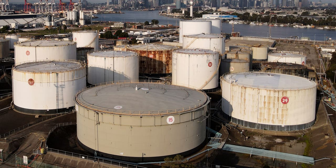 Global oil prices drop below $100 a barrel after Trump delays strikes ...