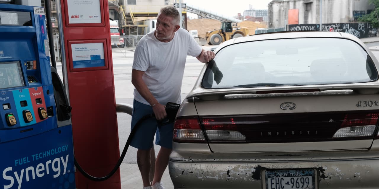 #: As Fourth of July weekend looms, Biden considers pausing federal gas tax. Some states have already suspended gas taxes — here’s how much drivers saved