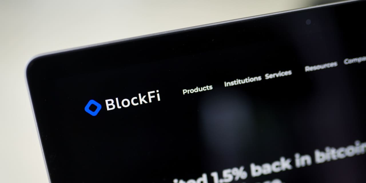 #Crypto: Crypto lender BlockFi pauses withdrawals in wake of FTX’s collapse