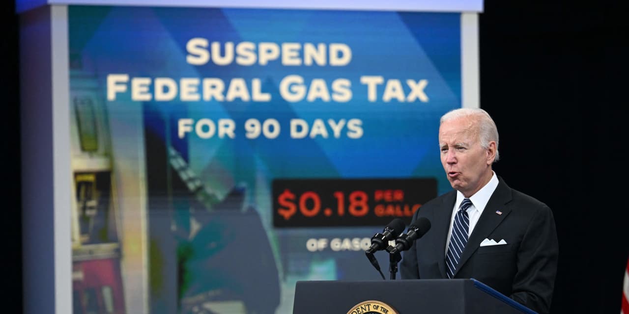 Biden está presionando por exenciones fiscales, pero los analistas ven fallas importantes en su plan y predicen que el Congreso no dará su visto bueno