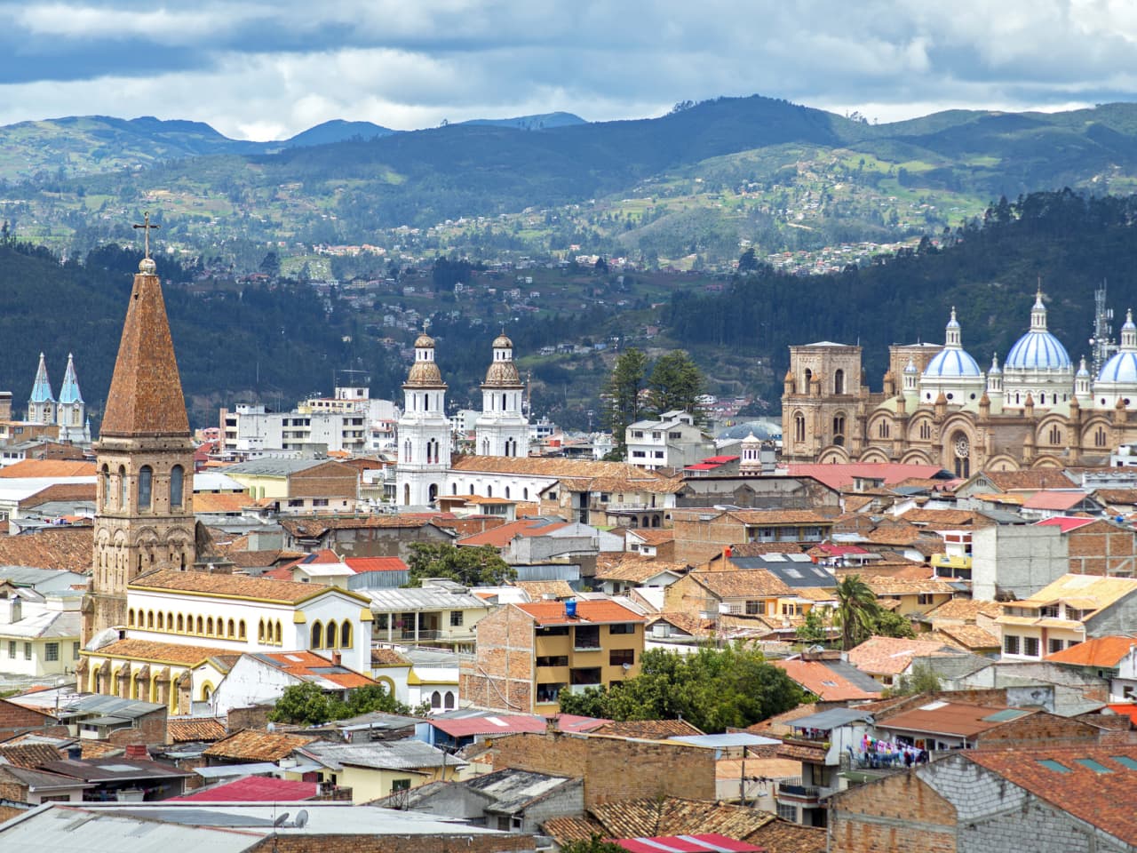 This Ecuadorean city in the Andes has perfect weather – and you can retire there for as little as $1,500 a month