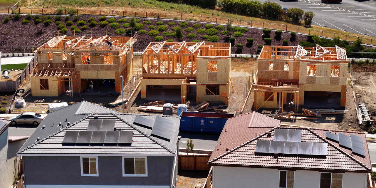 Home-builder ETF ends at 5-month high despite bleak outlook for housing. Here’s why.