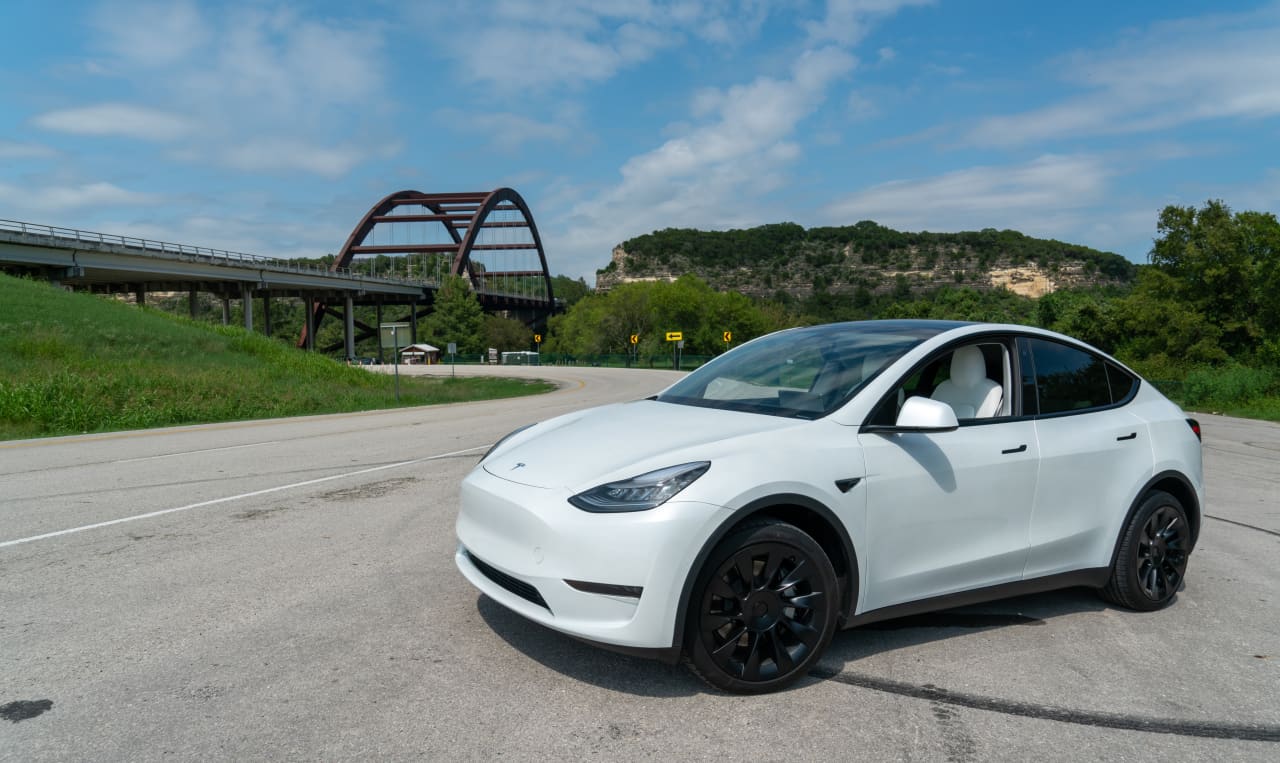 White deals tesla suv