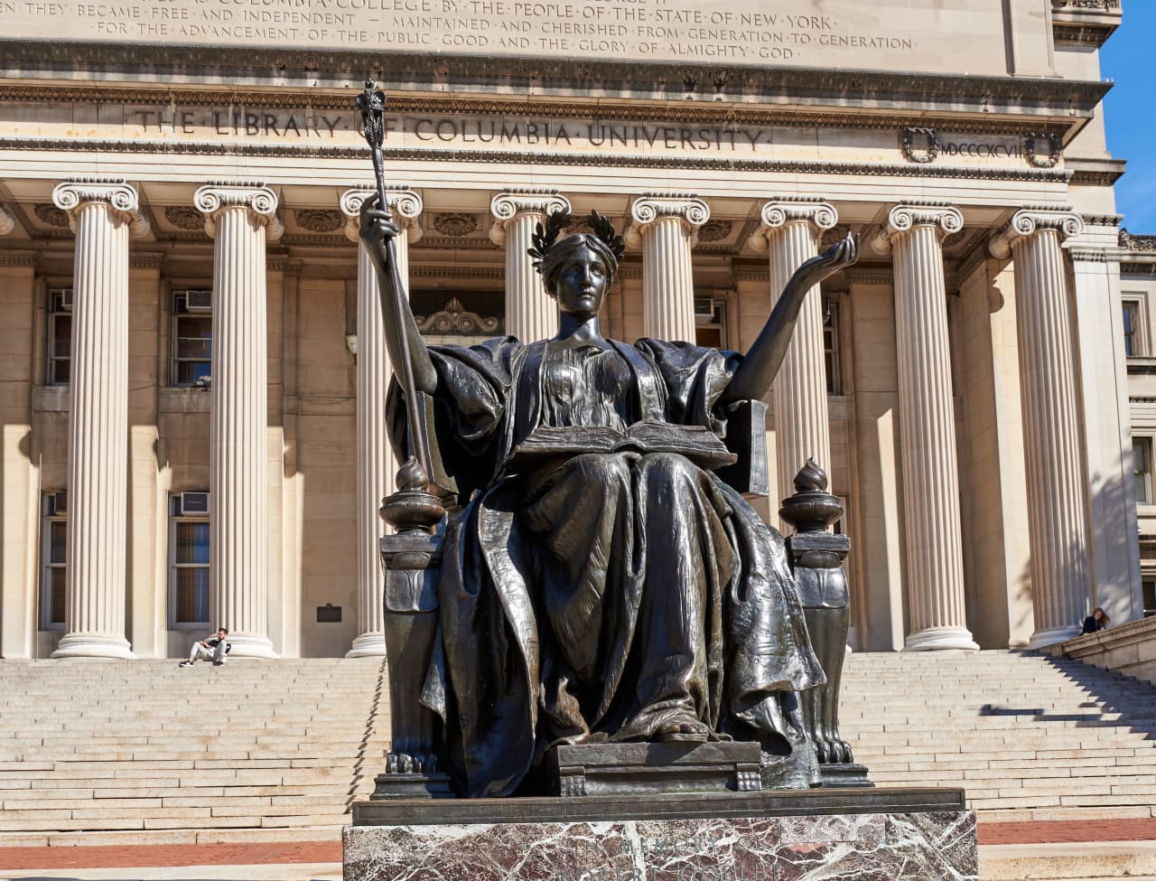 Columbia University Falls to No. 18 From No. 2 in U.S. News College  Rankings - WSJ