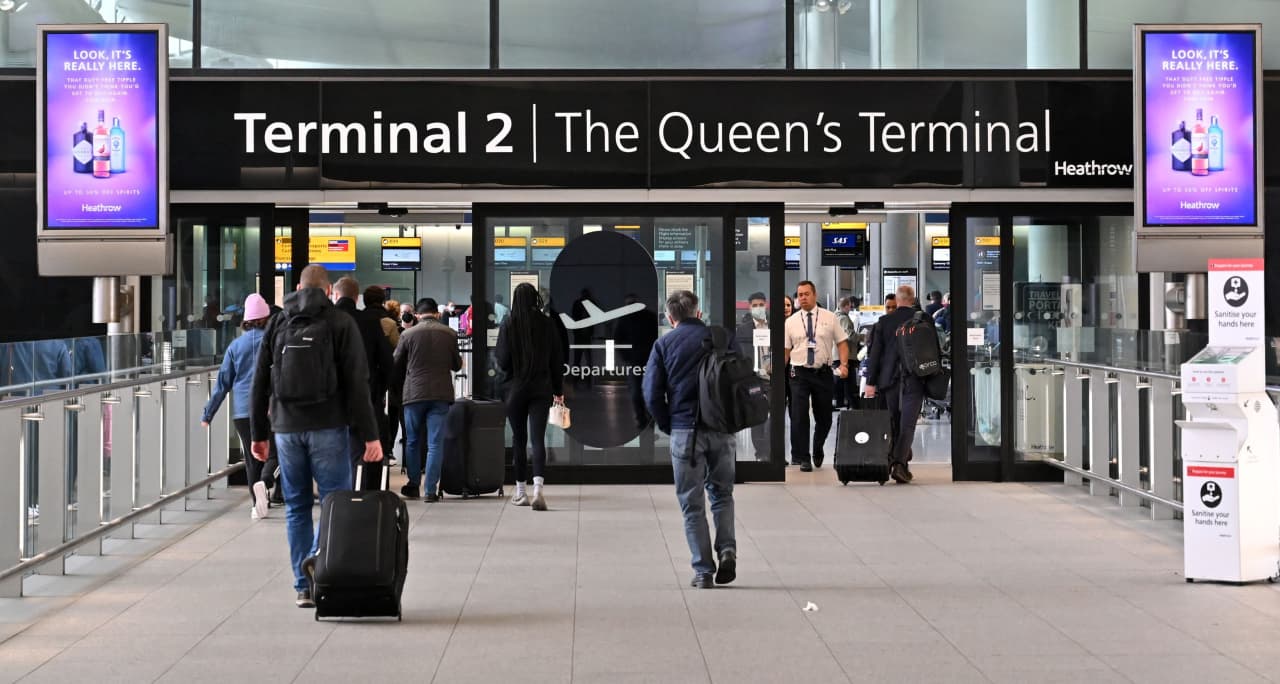 London's Heathrow Airport Asks Airlines to Stop Selling Summer Tickets —  Here's Why