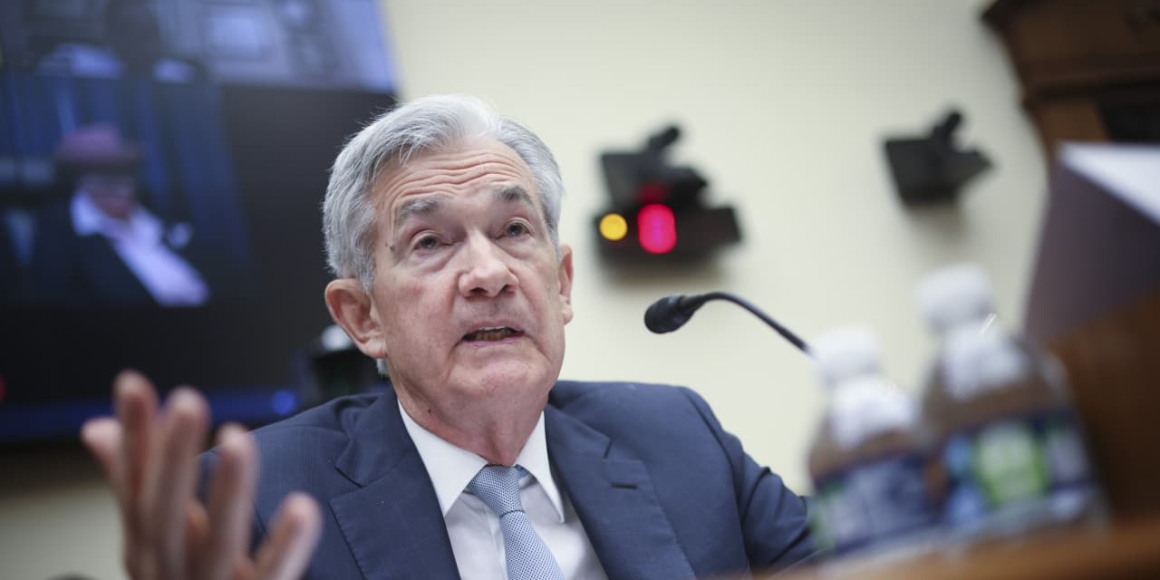 Opinion: Market instability replaces inflation as the biggest risk, raising the chances of a pivot by the Federal Reserve