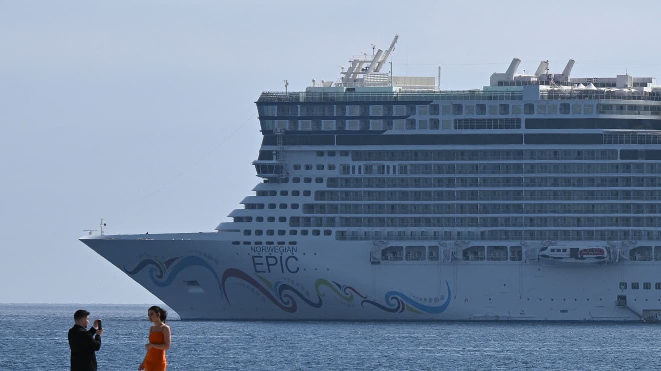 cruise ships reporting covid cases