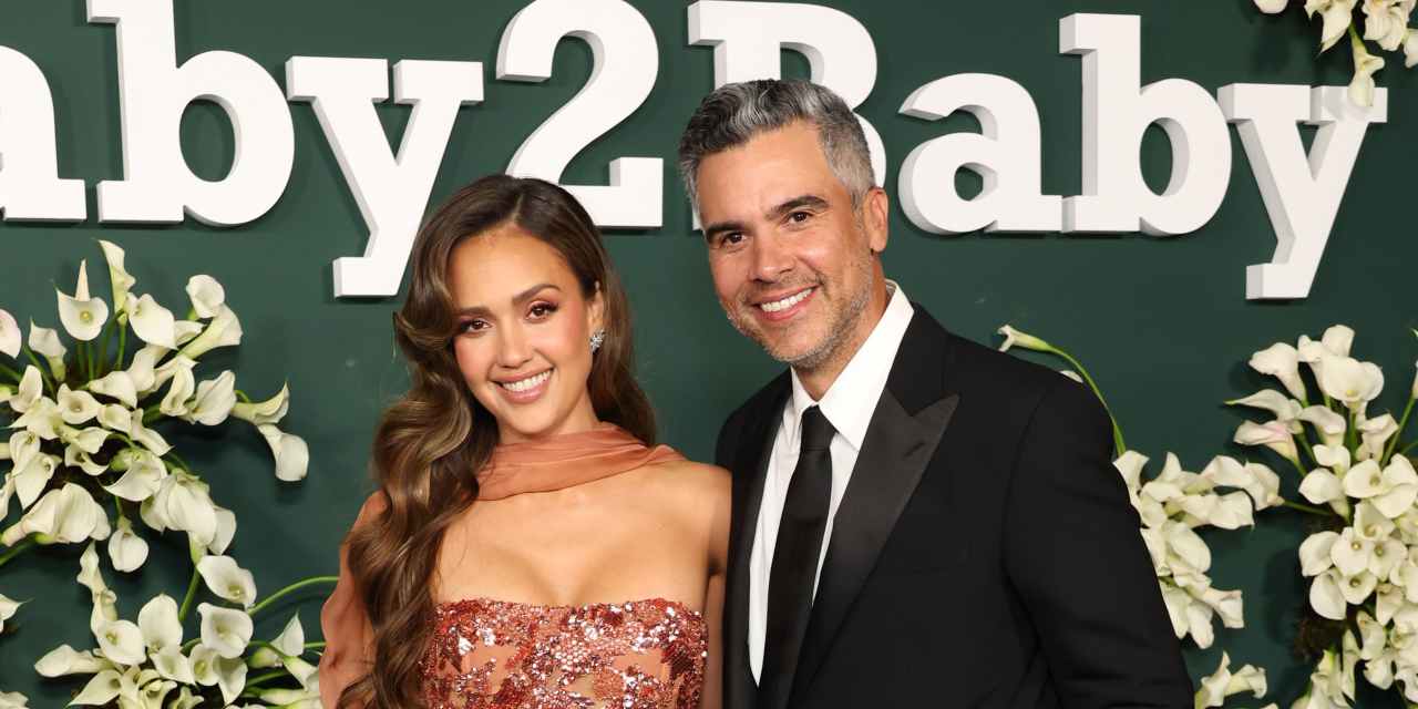 Ben Affleck Jennifer Lopez Slash Beverly Hills Mansion Price $59.95 Million