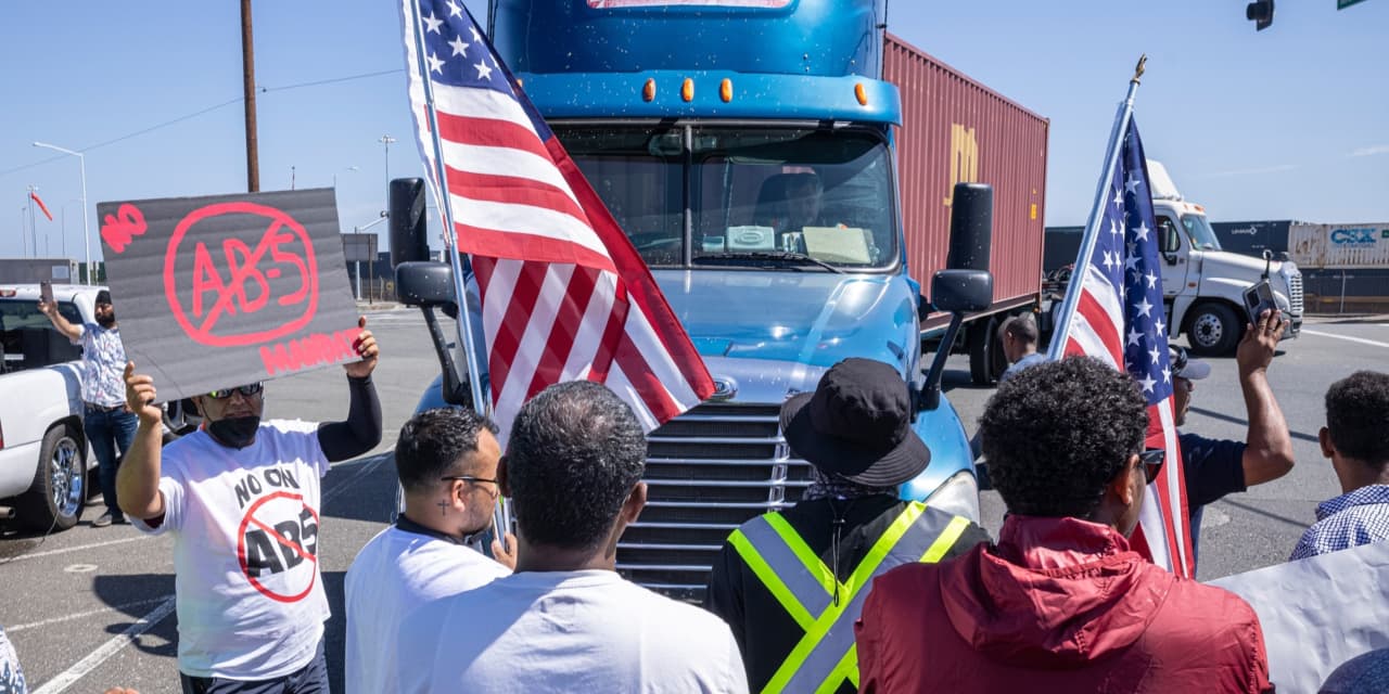 #The Wall Street Journal: Port of Oakland operations snarled as truckers protest