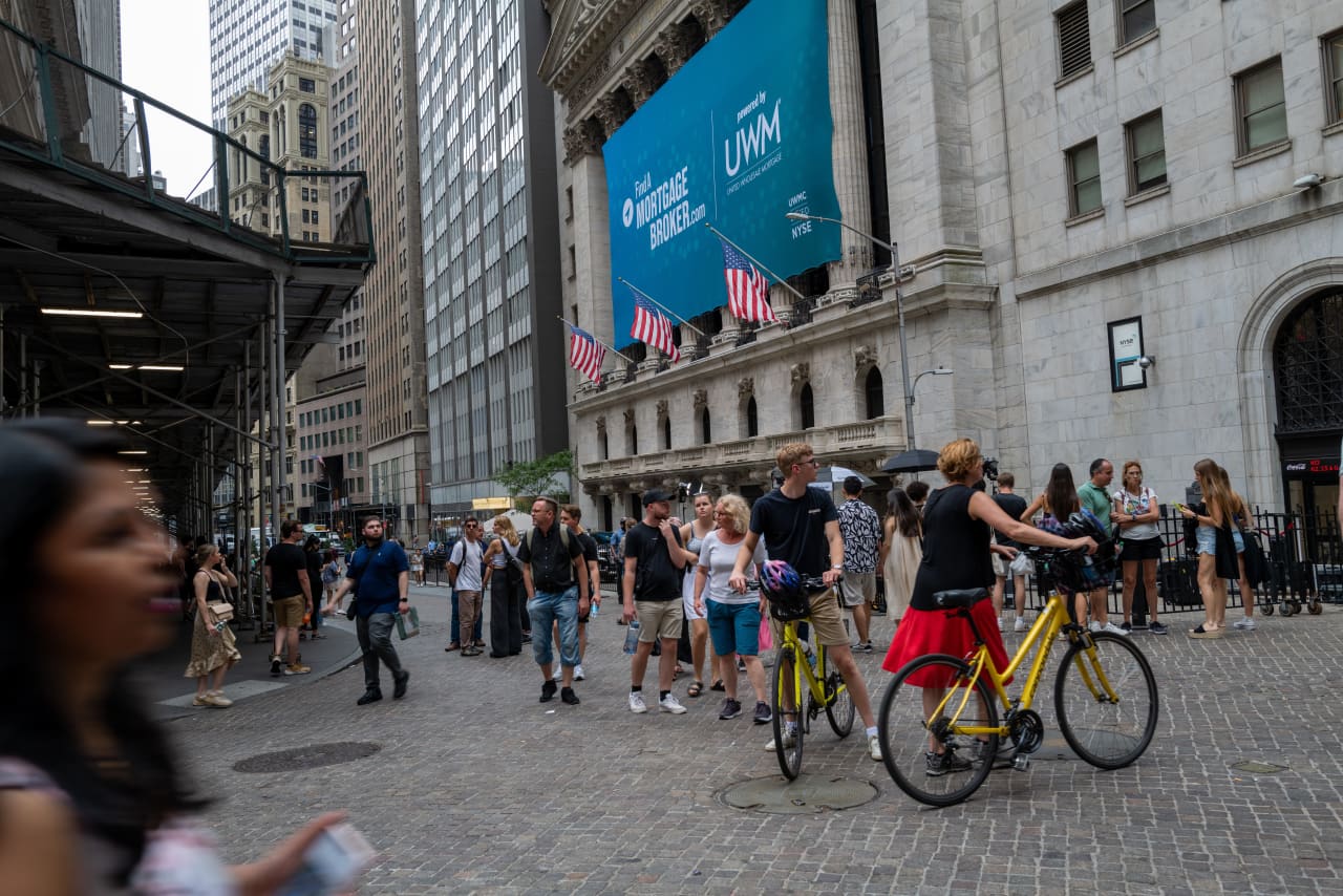 Weak jobs data can’t stop 10-year yield’s climb as stock-market rally lost steam