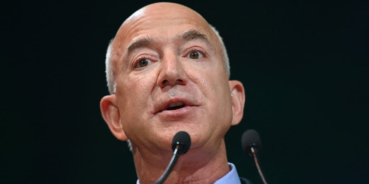 Bezos dumps $2 billion more of Amazon stock. He's sold $4 billion this month. - Vimarsana News