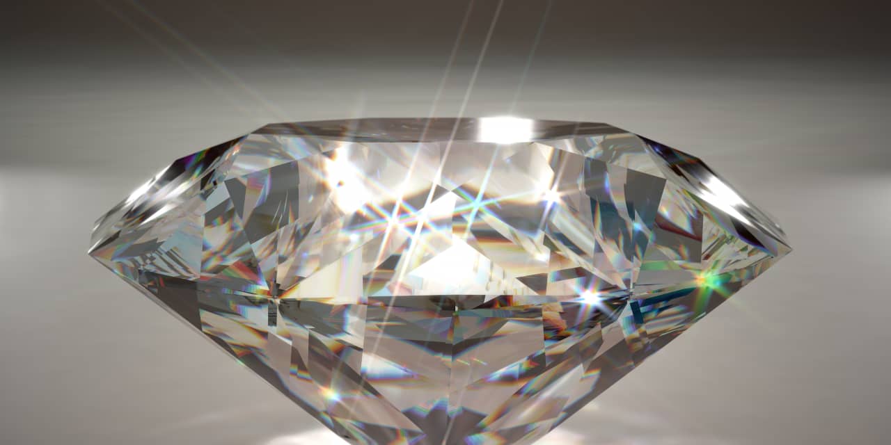 DeBeers cuts diamond prices by 10% to shore up weak sales: report
