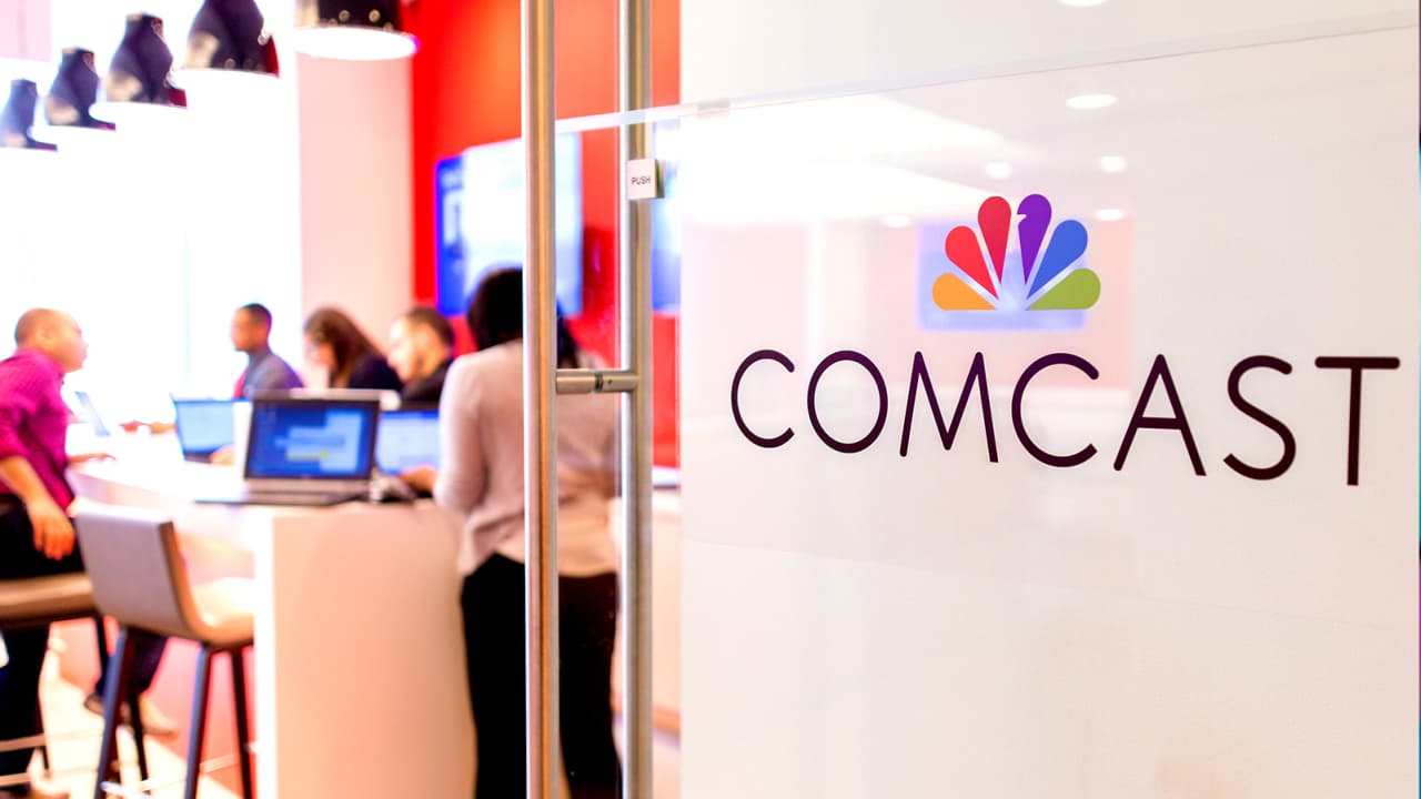 Comcast sees Peacock losses narrow as stock moves higher