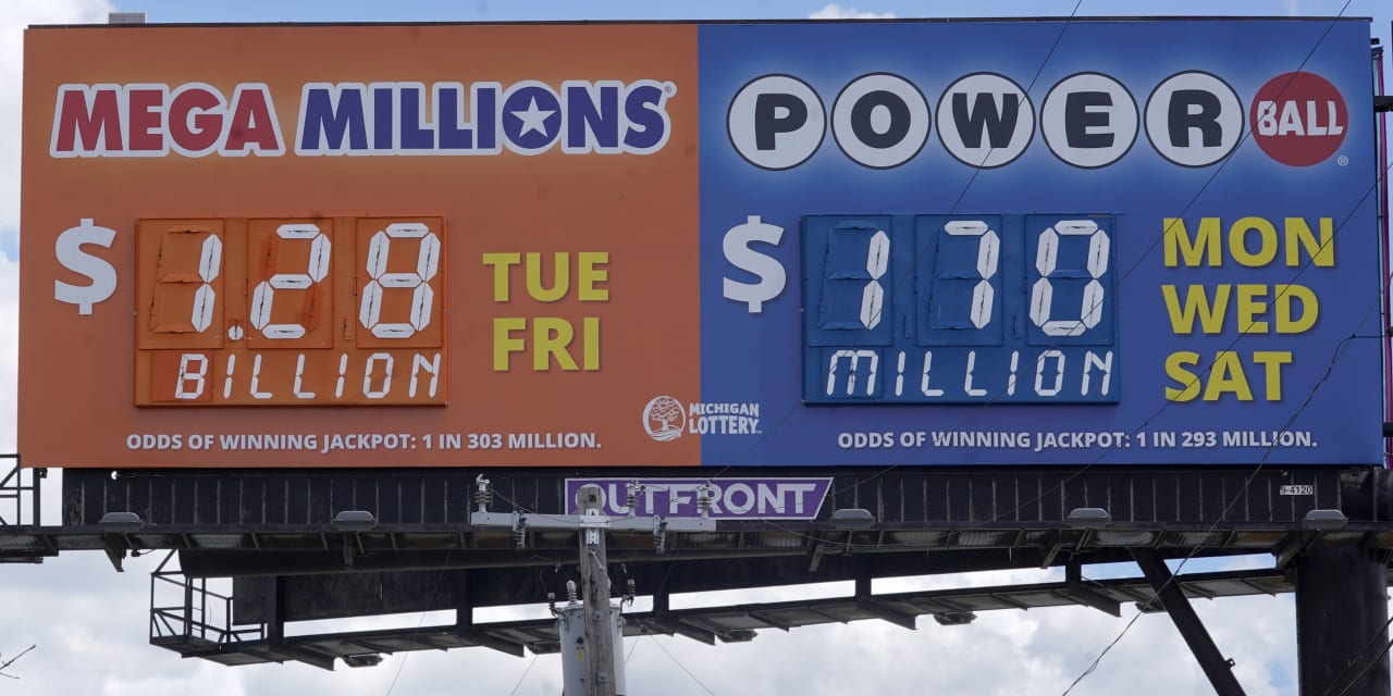 Ticket bought in Illinois wins $1.28 billion Mega Millions jackpot