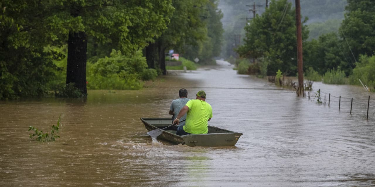 Death toll from flooding rises to 25, Kentucky governor says