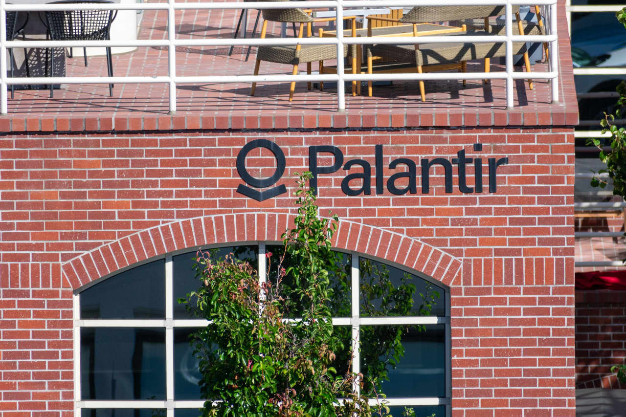 Palantir’s stock draws a downgrade over its ‘gluttonous valuation’