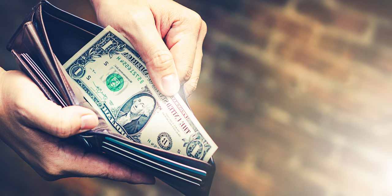 The Fed’s cutting while the economy’s growing: Buy more stocks, hold less cash, this bank says - MarketWatch