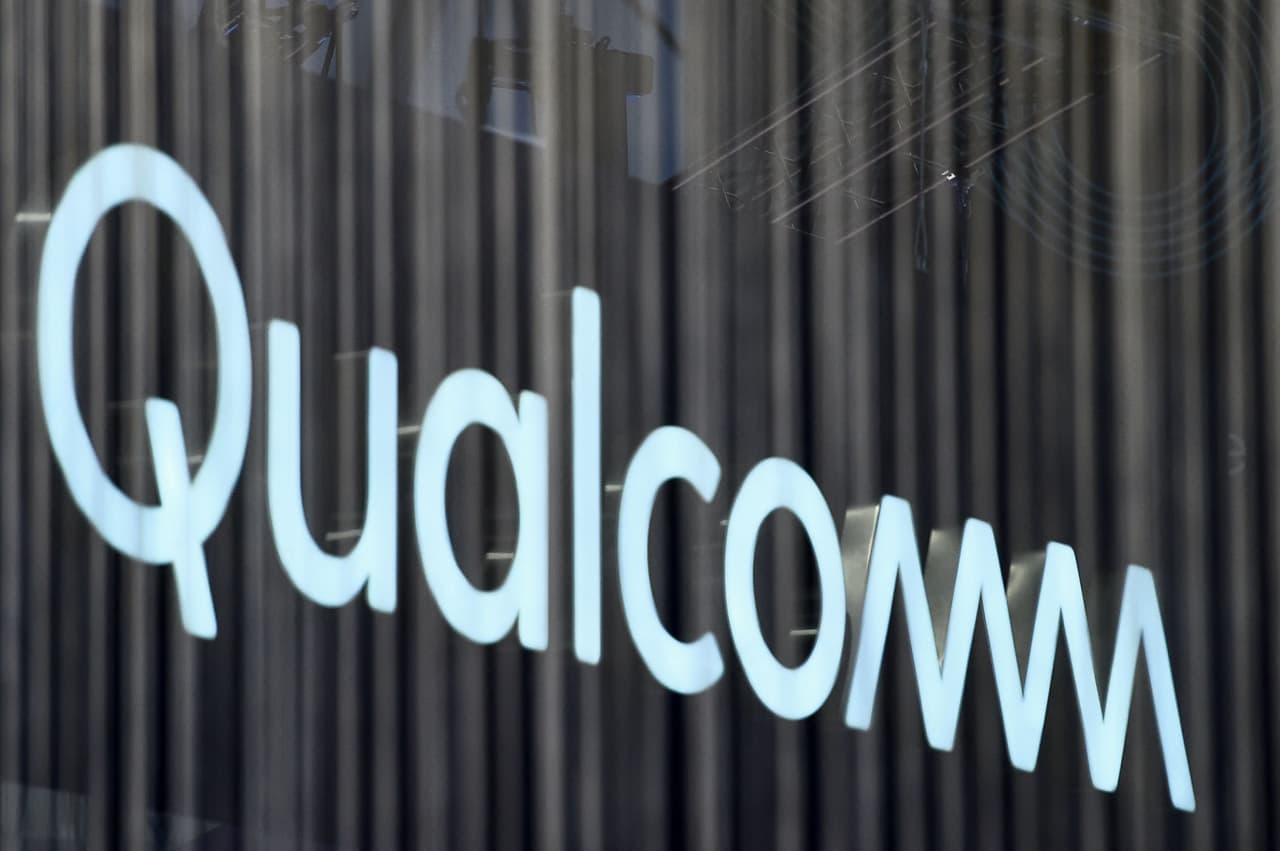 Qualcomm’s stock rises after earnings show traction with on-device AI