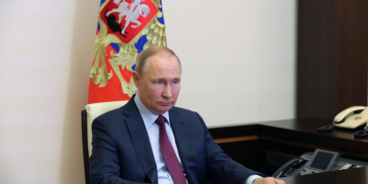 Putin's claim that sanctions are creating conditions for a global famine is a myth, say Yale academics