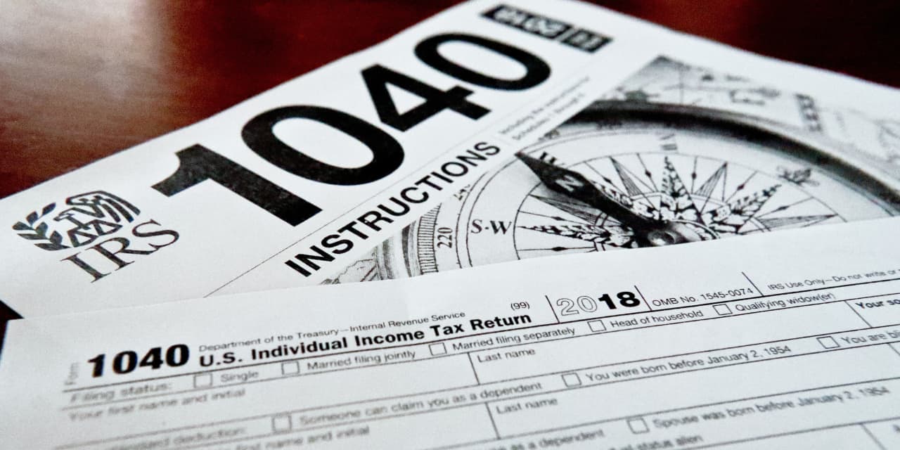 Opinion: Tax-loss harvesting lets you keep more of your market gains. Here are smart strategies for 3 types of investors.