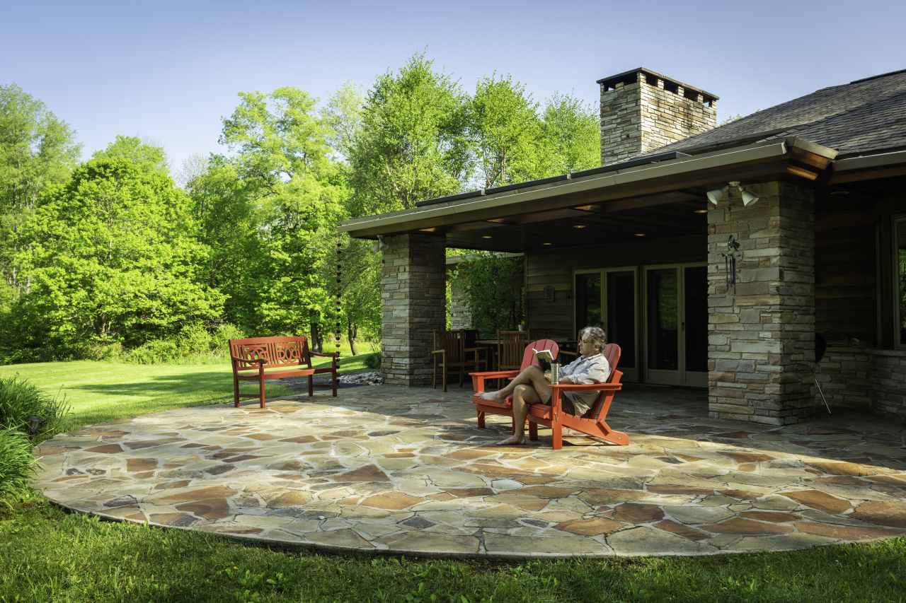 ‘I miss having a backyard’: At 67, do I pay cash for a house or put $500K down?